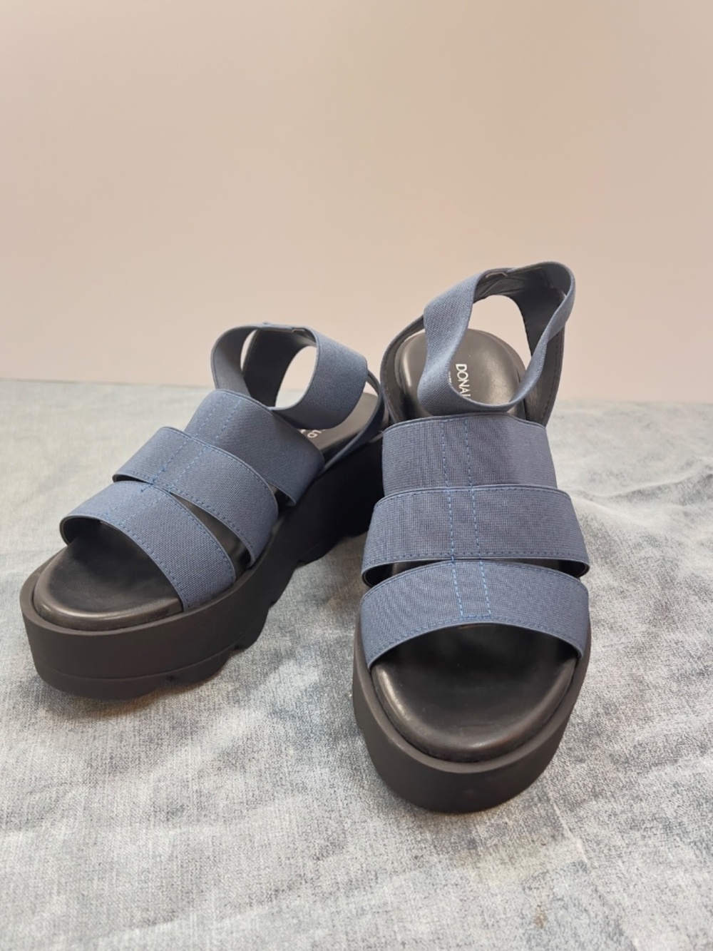 Donald J. Pliner Blue Strappy Stretchy Sandals with Platform Sole Size 6.5B